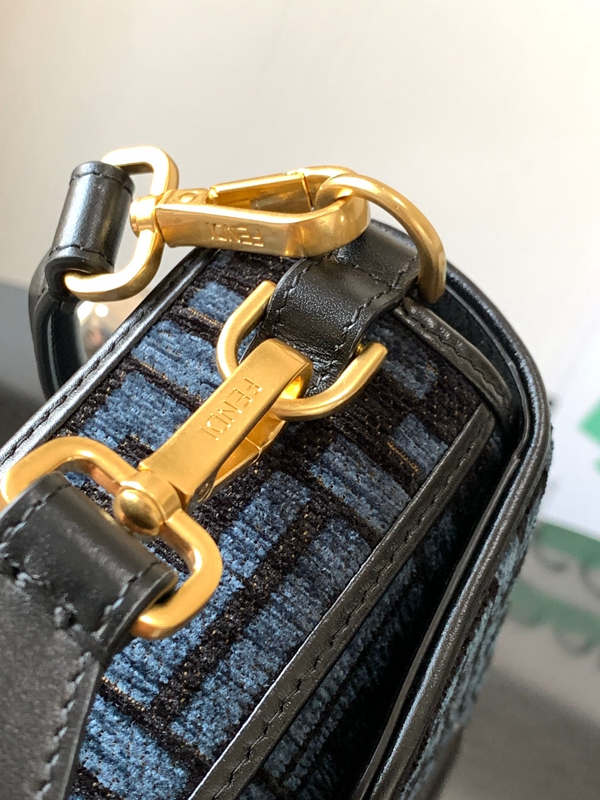 スーパーコピーブランドバッグ素材ディテール